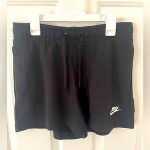 Womens size Small Nike shorts